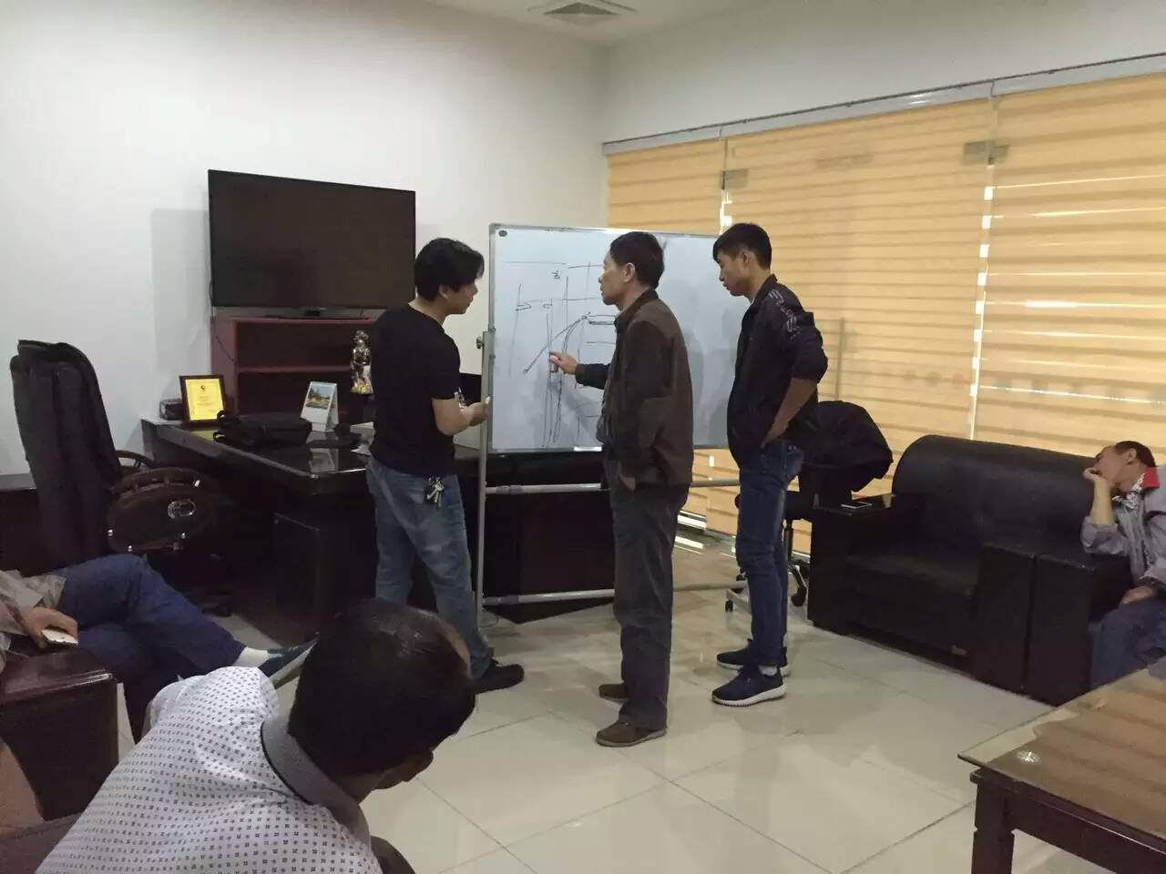選擇具有一定實力規(guī)模的大件運輸公司